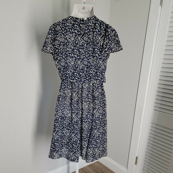 Items Vintage Classy Sheer Dress ~ Blue & White ~ Sz 8 ~ Below Knee - Picture 5 of 7